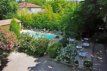 Le Fleuri Hotel 3*